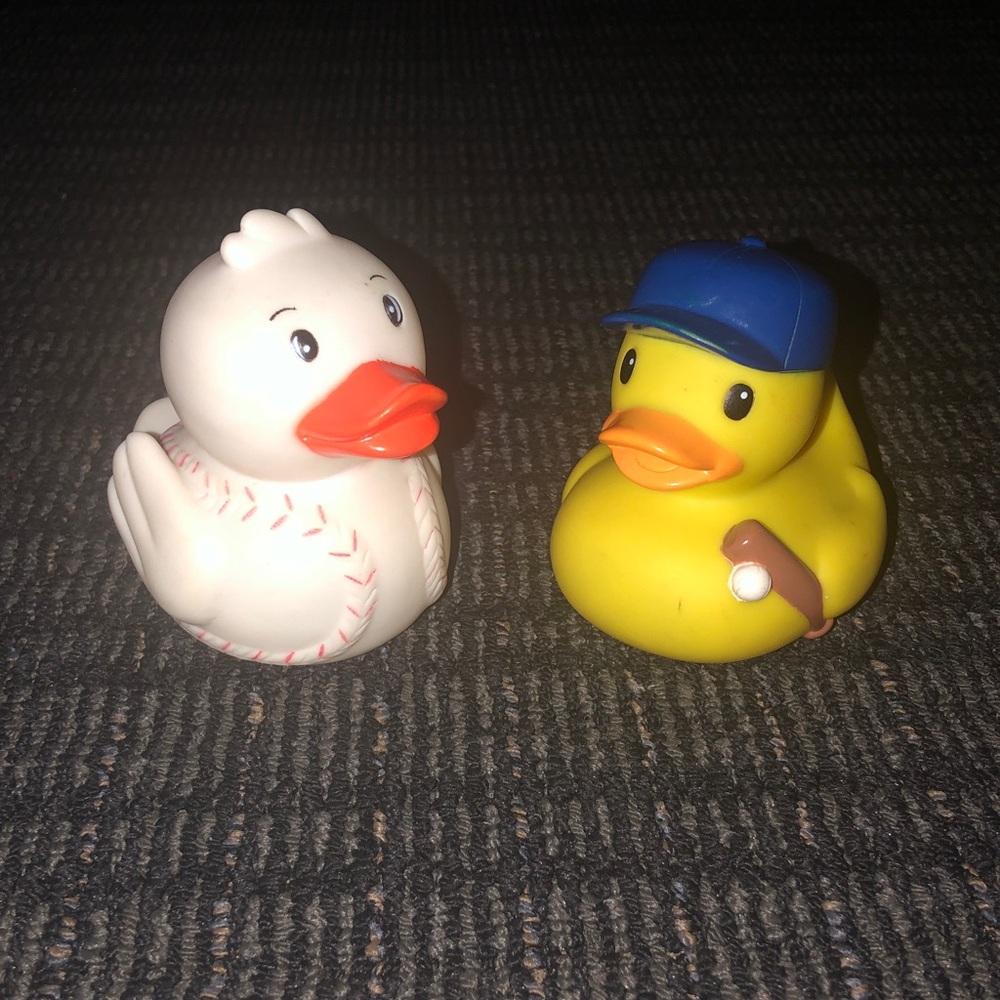 🚚 Baseball Themed Rubber Duck Set